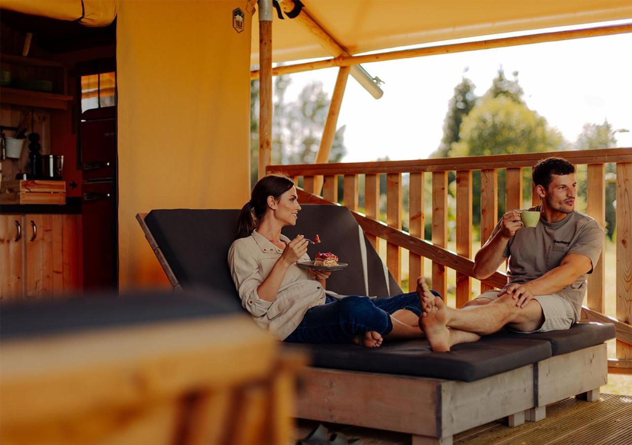 Azur Camping Schwaebische Alb Sonnenbühl Екстериор снимка